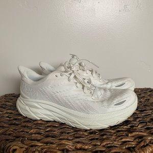 Hoka Clifton 8